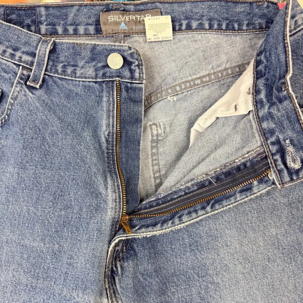 Vintage Y2K Mens Levis Silvertab Jeans Loose Fit Straight Leg Medium Wash 34x30 - Picture 9 of 11